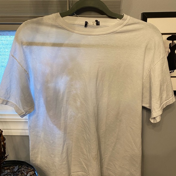 Too small - Picture 2 of 2